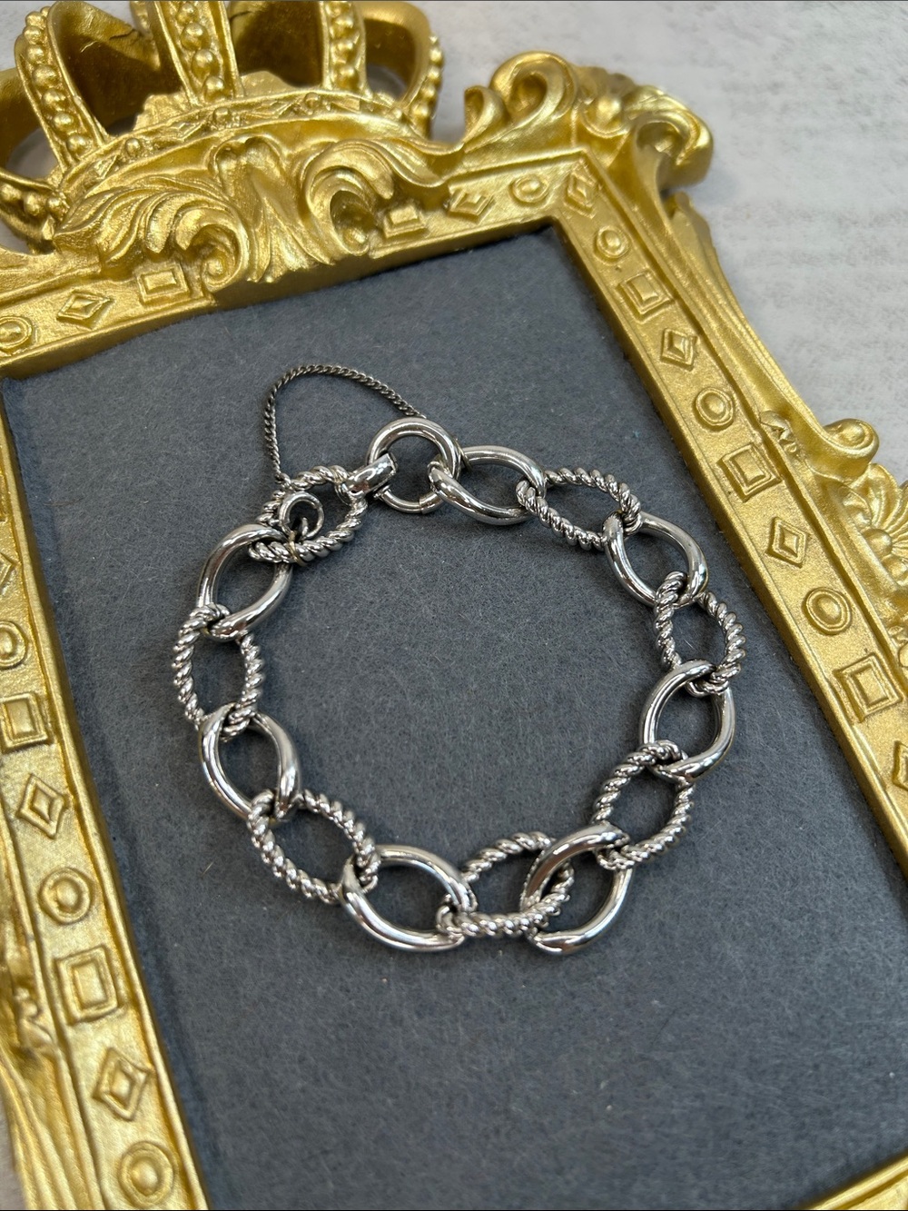 Elegant Sterling Silver Curb Link Chain Bracelet - Women Jewelry